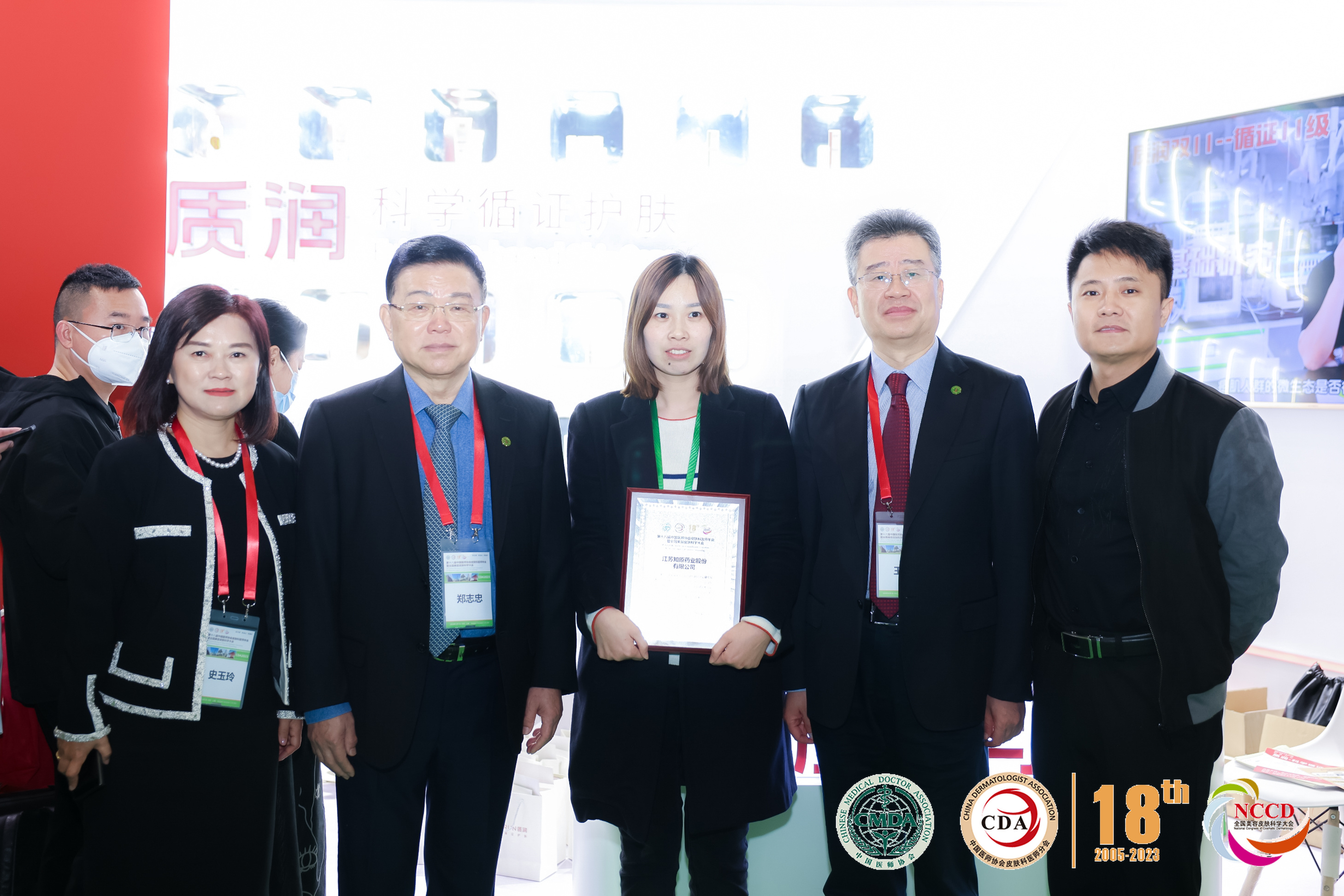 8d9b765d4461da9195cae9ee78a61b8.jpg 8d9b765d4461da9195cae9ee78a61b8.jpg